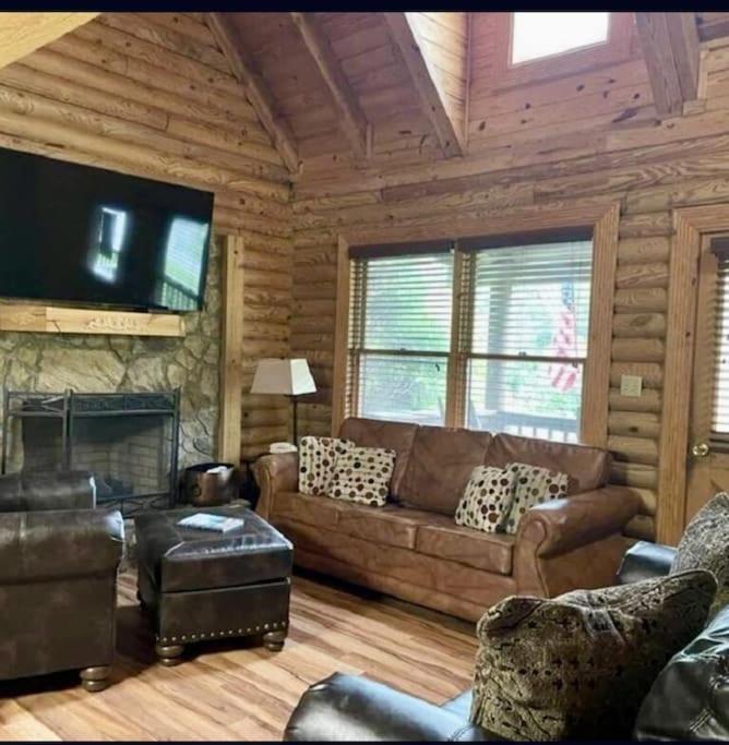 Rustic Black Bear Cabin Pigeon Forge Kültér fotó
